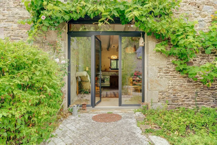 Casa vacanze 'Gite La Villate' con terrazza privata, giardino privato e Wi-Fi - Image 1