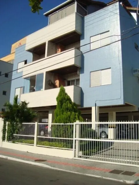 Beautiful apartment, 3 bedrooms, 30m from the beach, garage, Wi-Fi, Netflix, air conditioning, balcony. - Image 1