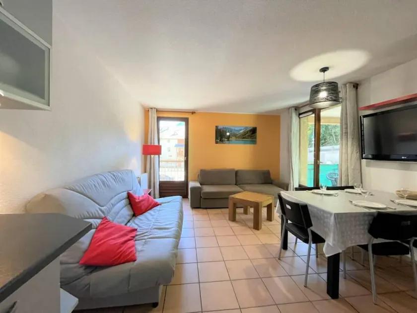 1st floor, balcony, tv, 40m², Serre Chevalier - Image 1