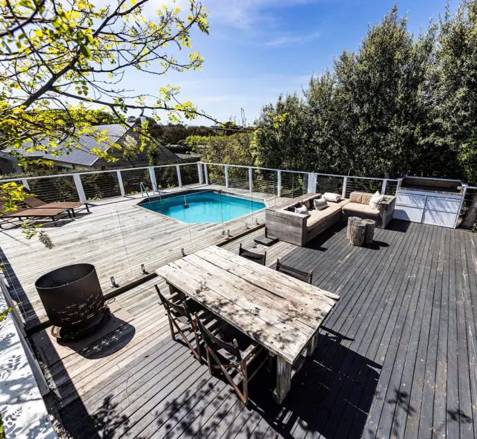The Blairgowrie Longboard Pool Retreat - Image 1