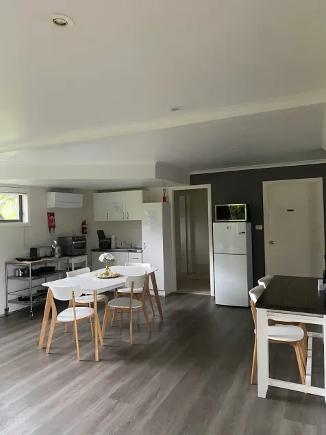 Clean, Private Studio | 5-Min Drive to Beaches | Ideal for Couples & Work Stays - Image 1