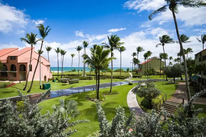 Beach Villages,  3 Bedrooms, Just Renovated - Image 1