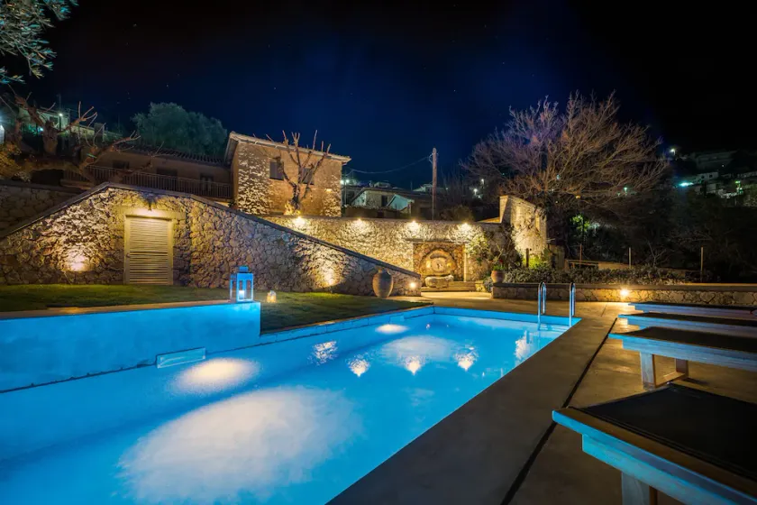 Siora Tanto Rustic Villa - Image 1