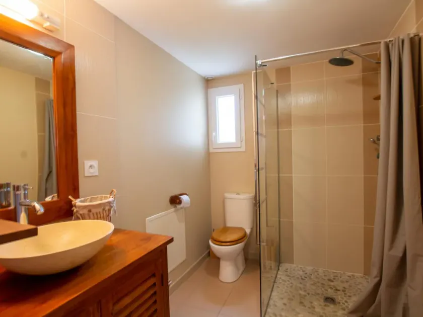 Charming cottage with garden near Bergerac - Image 1