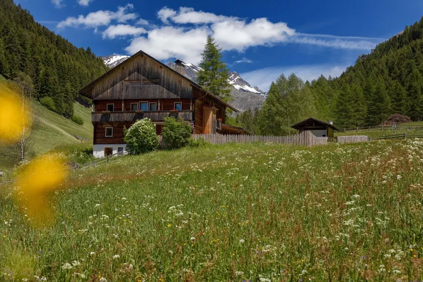 Chalet 'Kasern' con vista sulle montagne, terrazza privata e Wi-Fi - Image 1