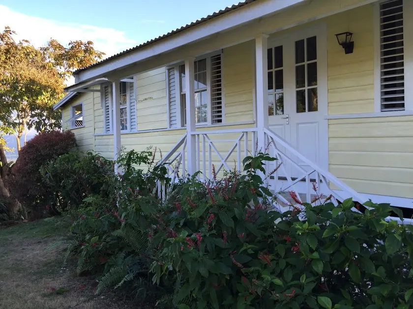 Charming Cottage on Beautiful Jamaica Plantation Estate - Image 1