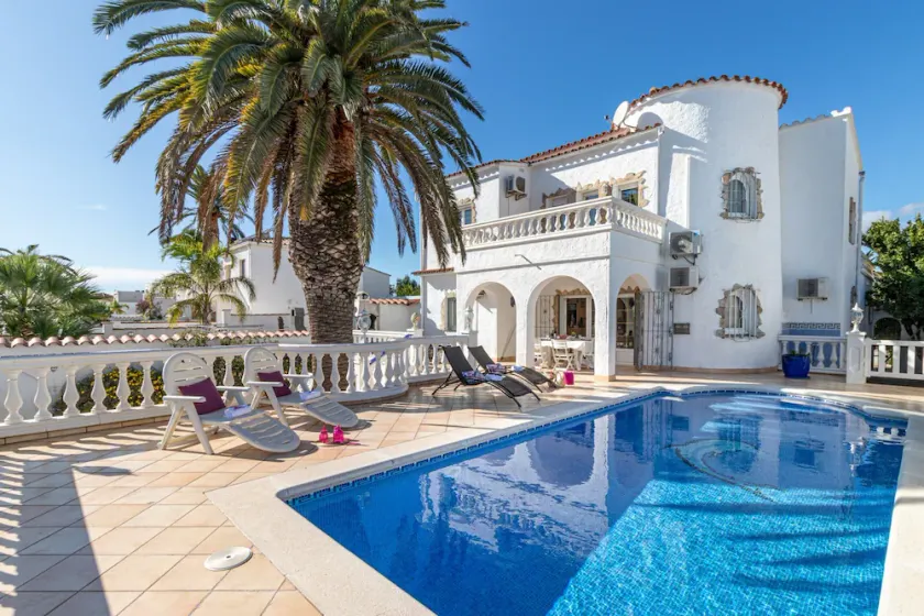 Apart-rent Villa Cap Ras 0037 - Image 1
