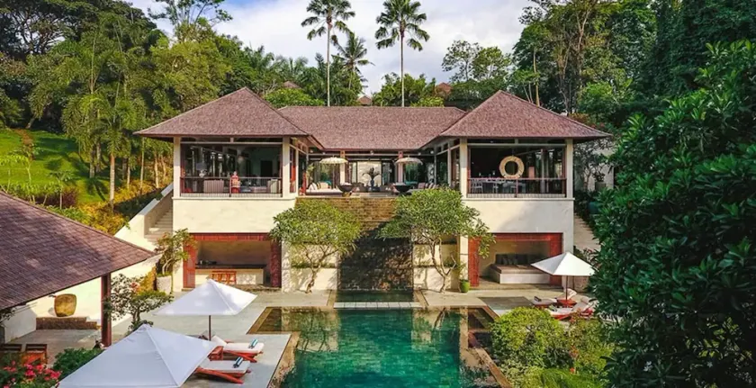 5 Star Villa in Bali, Minutes from the Beach, Bali Villa 1026 - Image 1
