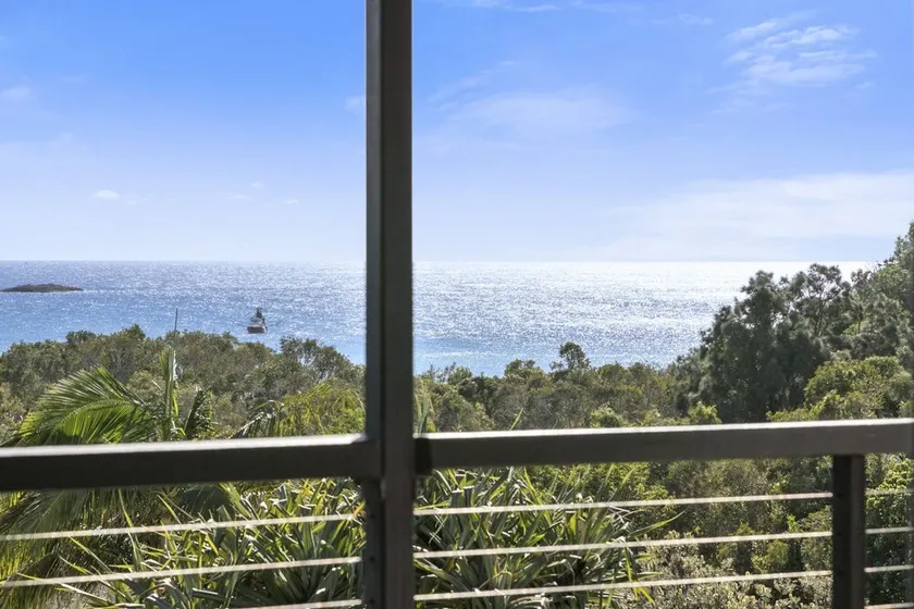 Cocomo - Point Lookout, QLD - Image 1