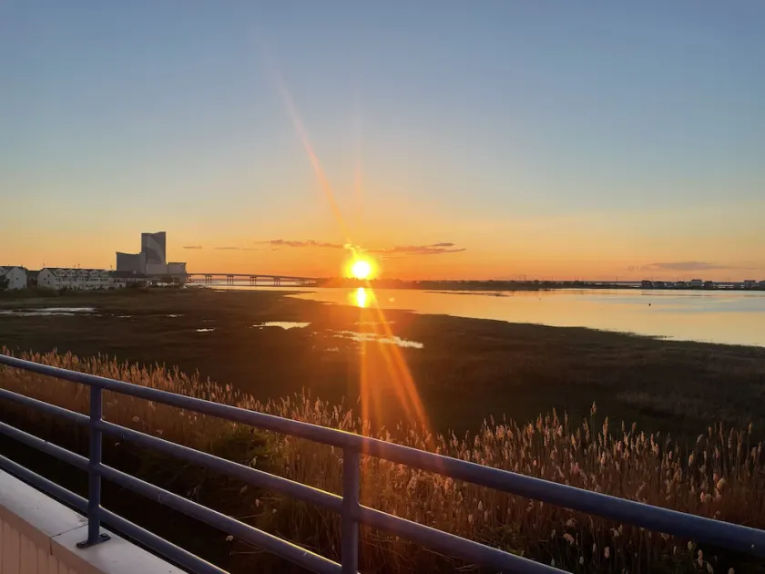 Bayside Retreat with Fabulous Views, Short walk to the Beach, Marvelous Sunsets - Image 1