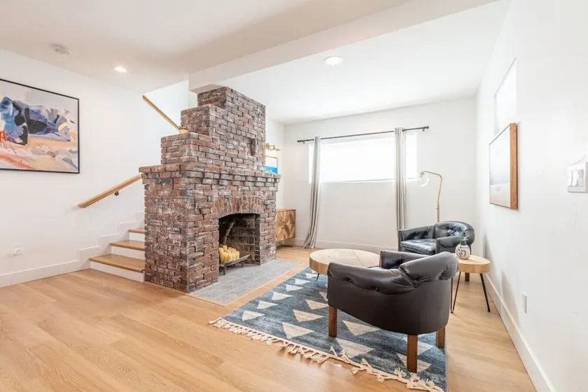 Luxury 4-bed home in Riverside Heights! - Image 1
