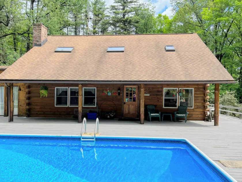 Cozy Log Cabin Retreat with Pool on 4 Acres - Image 1