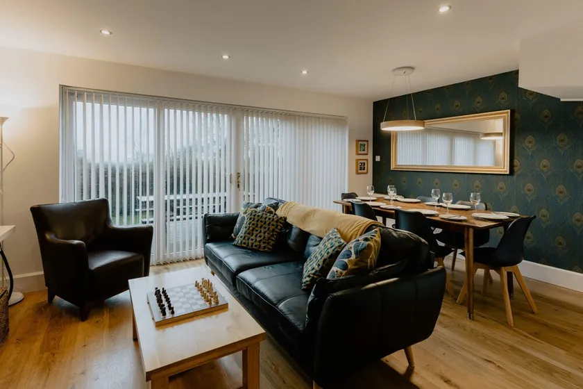 Modern Contemporary 3 Bedroom Holiday Home à Croyde - Image 1