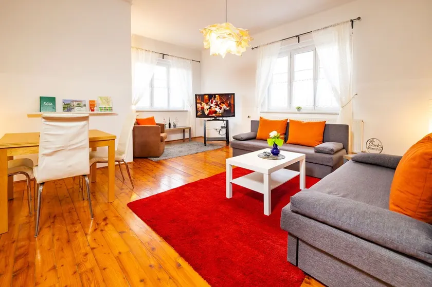 Gemütliche & geräumige 142m² große Ferienwohnung für bis zu 5 Personen - Image 1
