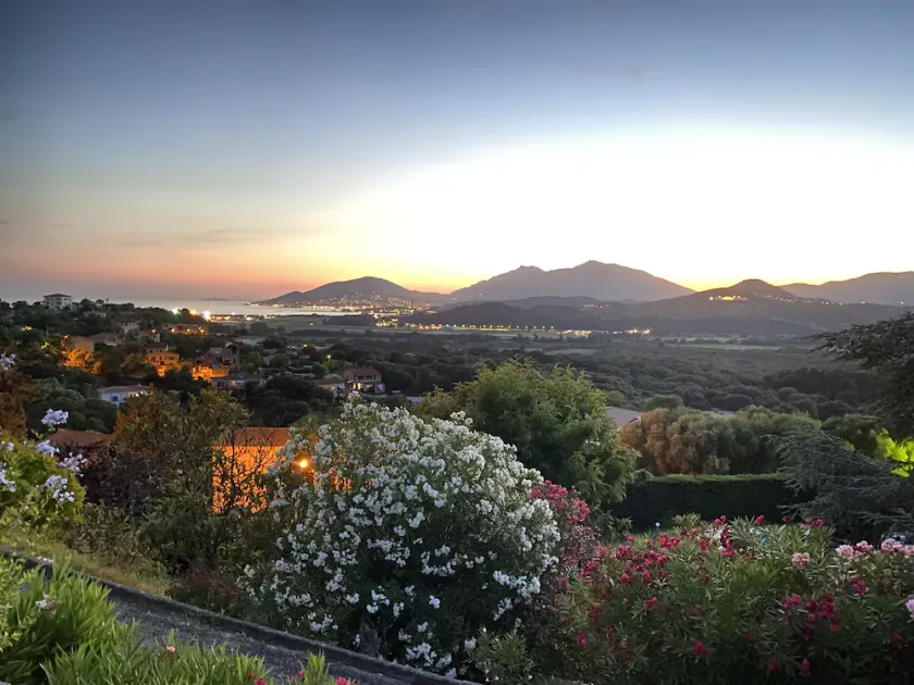 Villa Avec vue Panoramique mer et Montagne - 12 à 16 Couchages - Image 1