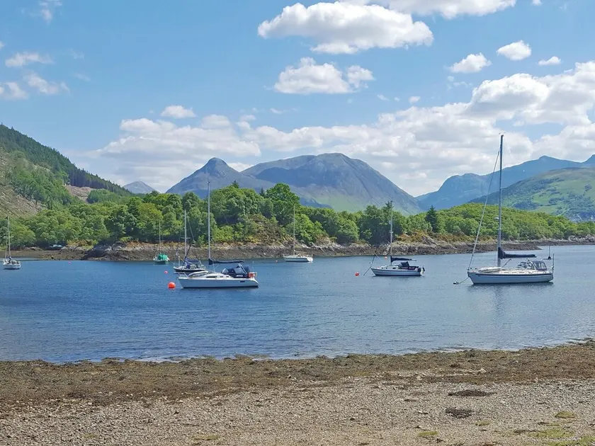 2 bedroom accommodation in North Ballachulish, near Glencoe - Image 1