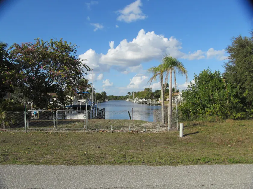 Caloosahatchee-sejlere: Tropisk bungalow med udsigt over vandet - Image 1