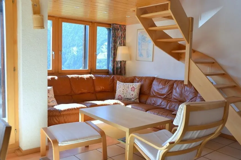Esterno: attico duplex, 8 posti letto, balcone con mobili da giardino -In - Image 1