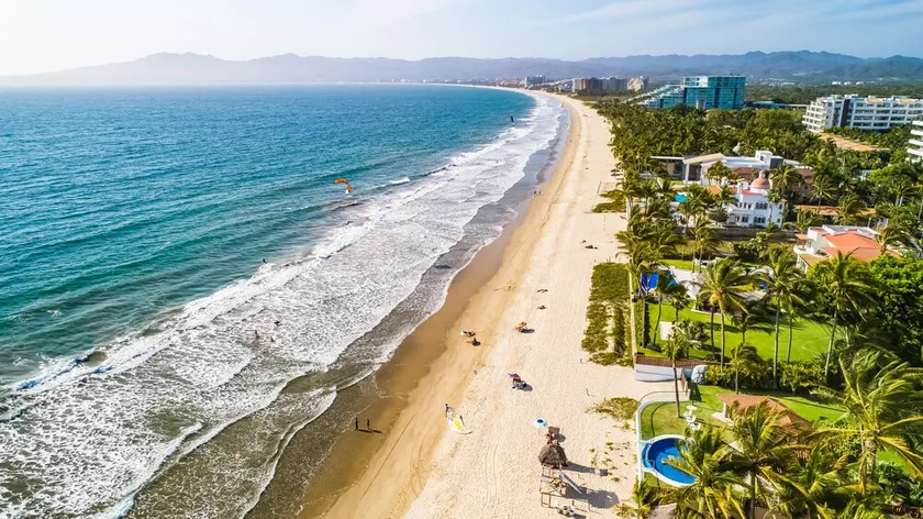 Magical Beach/Ocean Terrace Getaway - Image 1