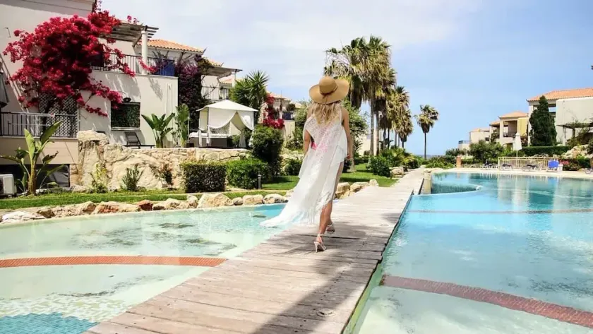 Cassiopeia 5 BR Villa on beach with pool - Image 1