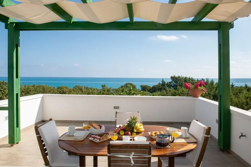 Beachfront Villa SeaShell Superior - Image 1