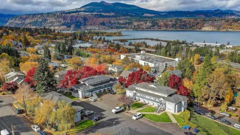 Appartement en copropriété | Vue sur l'eau - Image 1