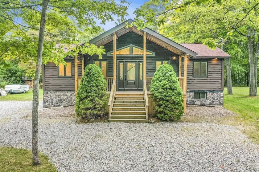 Blue Water Dunes Cottage - Image 1