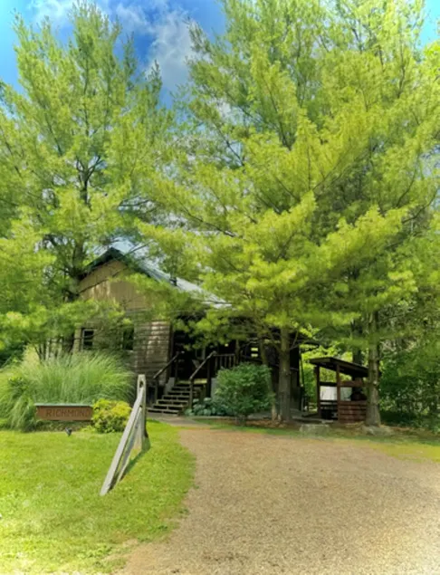 Timberline Cabins - The Richmond Cabin - Hot tub, Pets, WiFi, Fireplace - Image 1