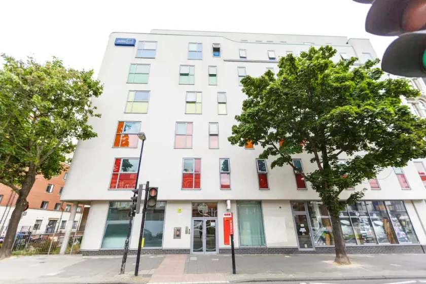 AXO Islington in London - Image 1