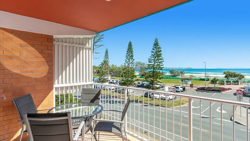 Beach Lodge Unit 9 - Image 1