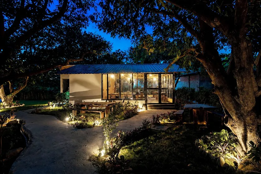 ELIVAAS Signature Sylvaara Suites Jim Corbett - Image 1