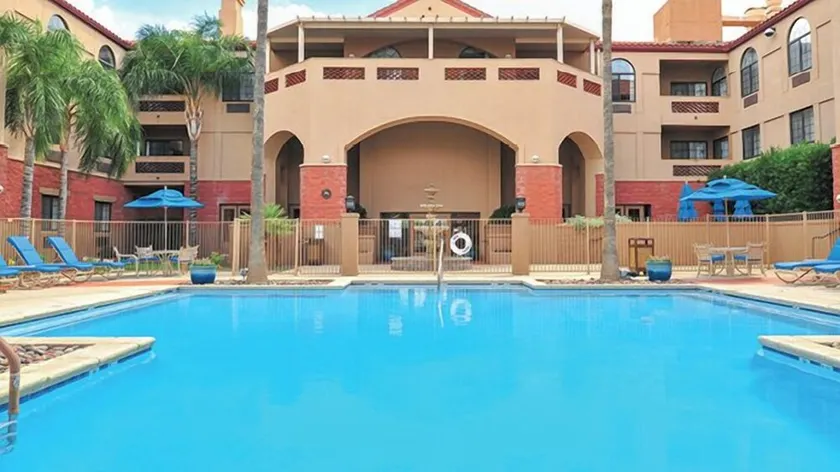 Tucson | Peaceful Desert Retreat | Pool + Hot Tub - Image 1