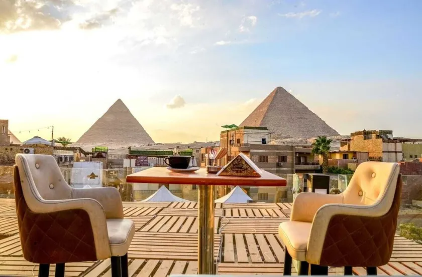 Pyramids Treasure Hotel & Grand Restaurant - Image 1