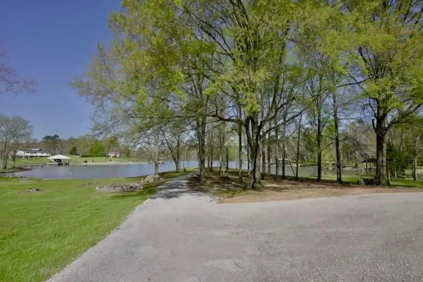 Sugarwood Boathouse - Image 1