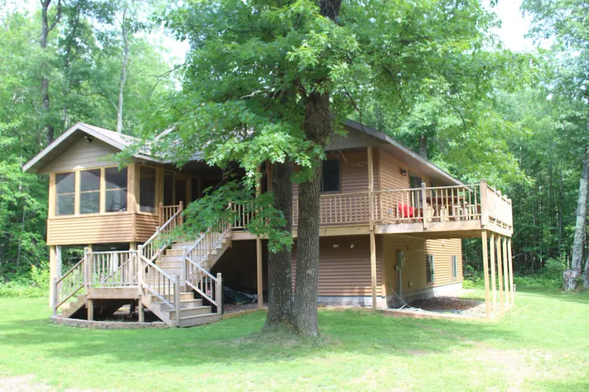 Northwoods Wisconsin Retreat!!  Newly built cabin sleeps 12 comfortably. - Image 1
