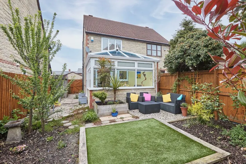 Host & Stay - Garden Cottage - Image 1