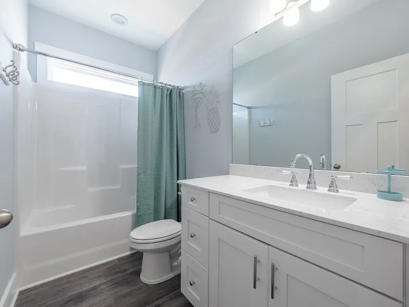 Strand Bungalow - Image 1