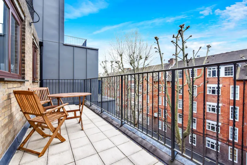 3 Bedroom Family Apartment With Private Terrace - Image 1
