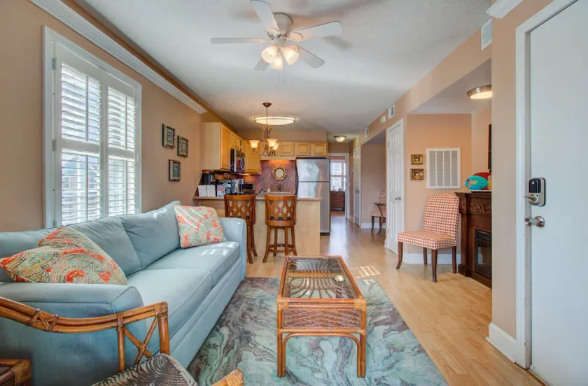 Driftwood Villa 101: 1 condo BR / 1 BA à Carolina Beach, pour 4 personnes - Image 1