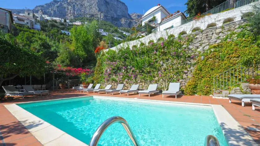 Avslappnande Amalfi-villa, privat pool, jacuzzi, fantastisk utsikt, trädgård, parkeringsplatser - Image 1