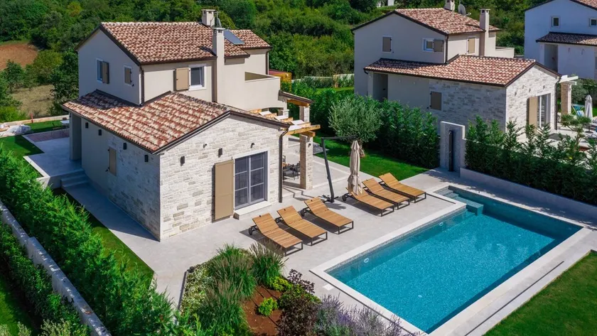 Villa No.18 by Villas Guide - Image 1