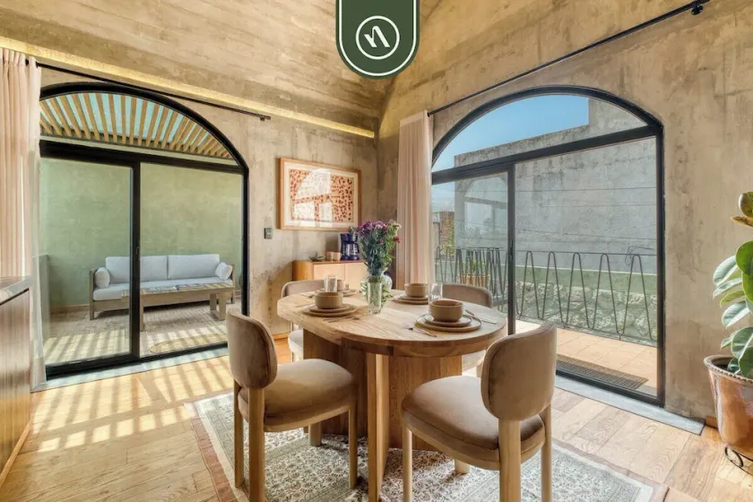Luxury 3 BR House in Downtown - AC - Peaceful - Image 1