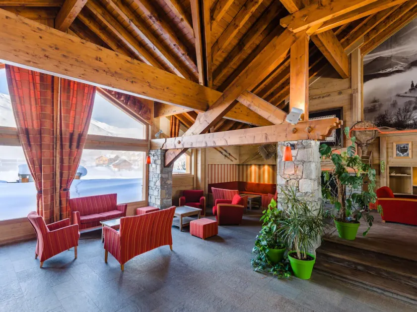 Alpine Comfort Getaway Apartment - Image 1