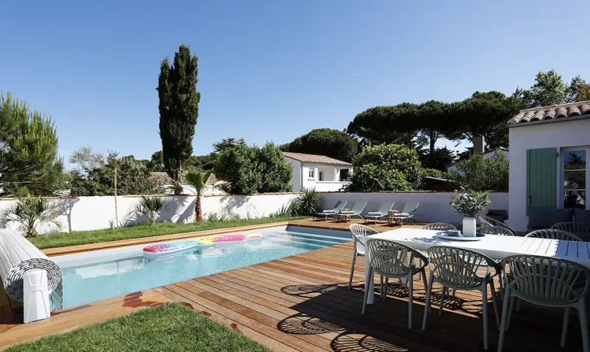 5min walk from the ocean, Villa Odette, Beach wood, swimming pool - Image 1
