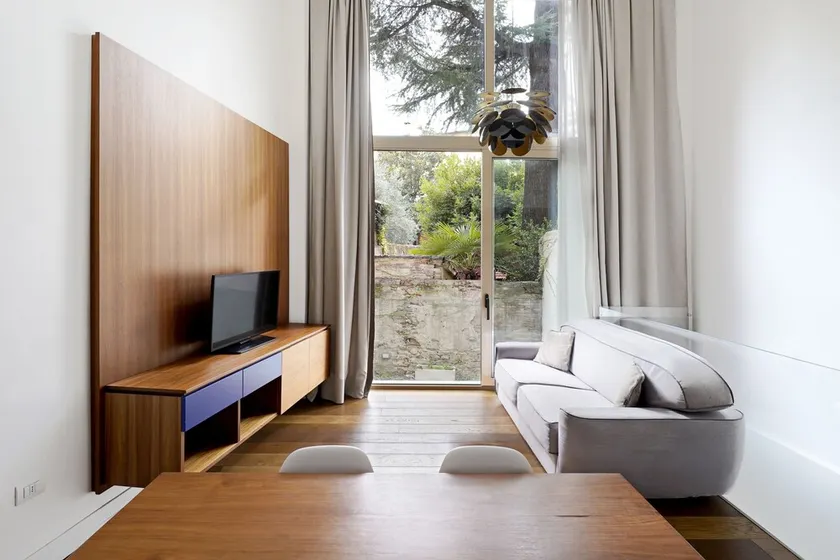 Numa Florence Vita - Image 1