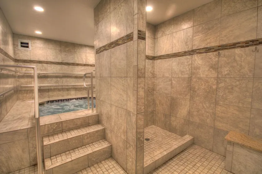 El Matador 239 2 Bedrooms 2 Bathrooms Condo - Image 1