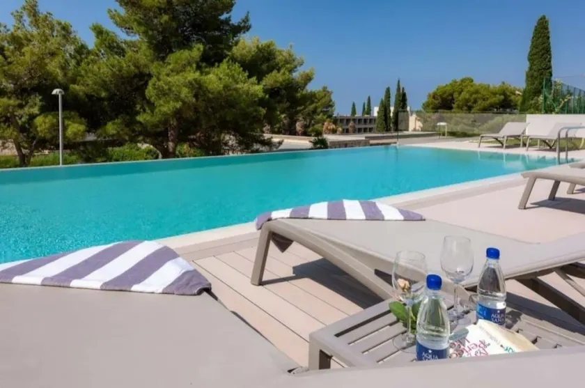 Bel Etage Luxury Rooms - Image 1