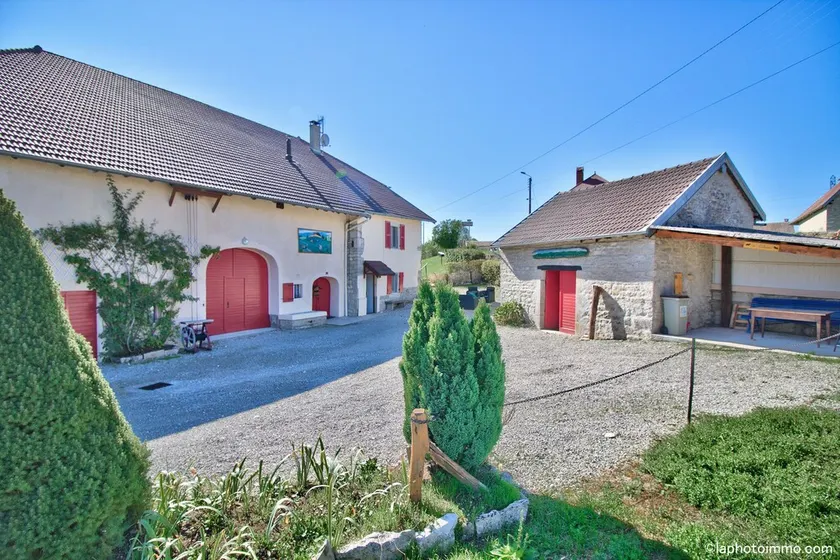 Gite avec spa, grande maison de 12 couchages hiver/été - Image 1
