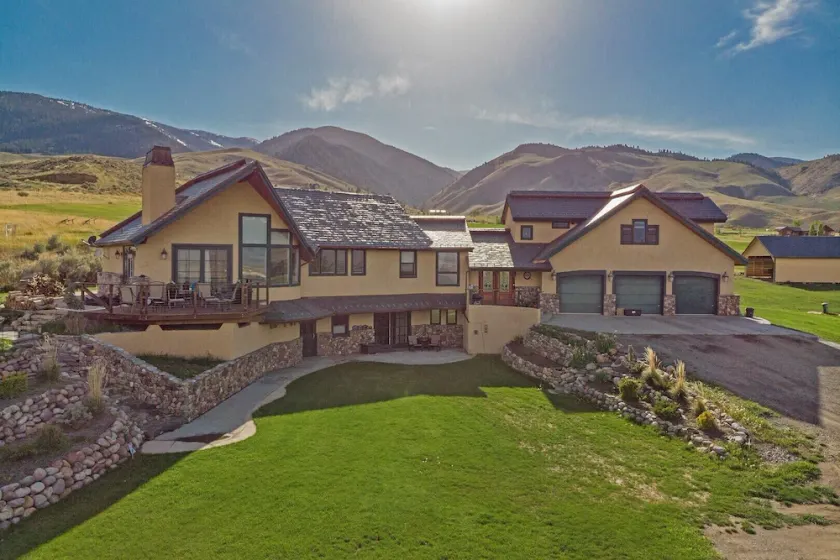 Private Guest Suite, \"Hilltops II\" - Image 1