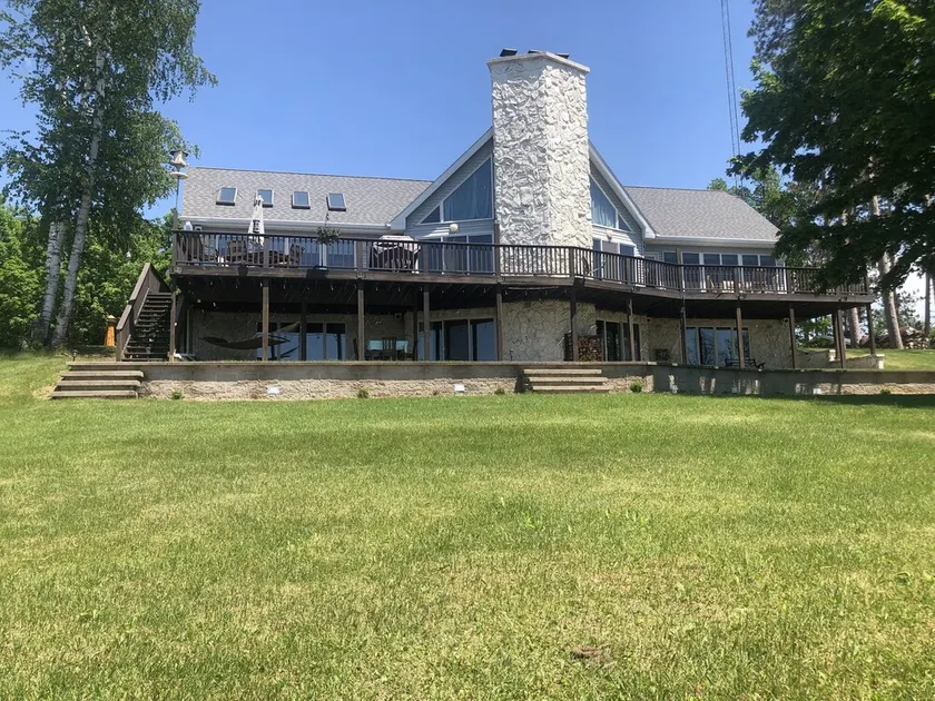 Come and relax at the Lake House! - Image 1